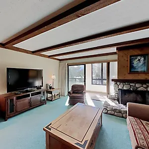  Apartment Slopeside 1849 - Comfortable 3 Bedroom With Full Kitchens